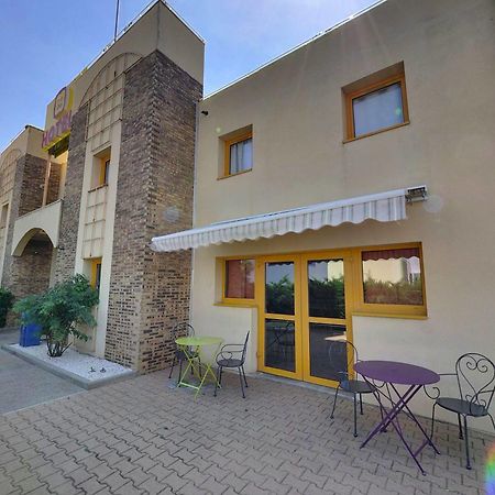 The Originals Access, Hotel Beziers Est Villeneuve-lès-Béziers Exterior foto